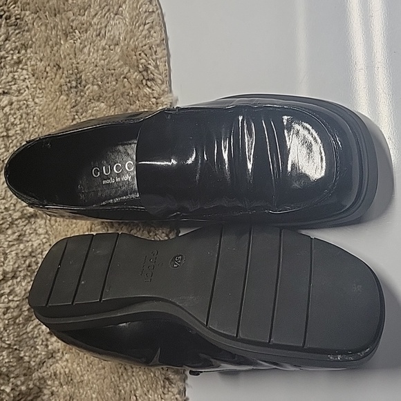 Gucci black loafers,  size 5 1/2, excellent used condition.  No box. - Picture 2 of 4